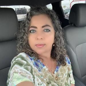 Meet your Posher, Alma